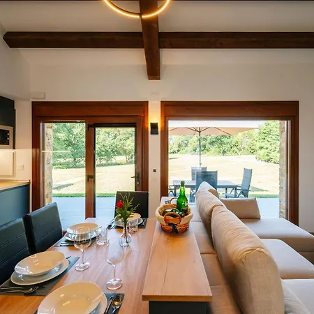 - Con Jardin Y Terraza Privados, Ubicados En Un Santuario Natural Estrategicamente Situados Que Combinan Mar Y Montana Con Comodidades De La Ciudad, Son Tu Base Ideal Conocer Y El Principado De Asturias Apartment
